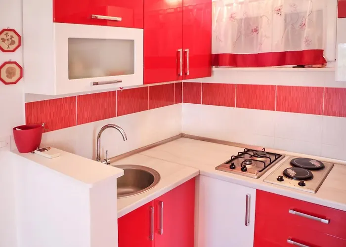 Apartment With Parking Space - 15876 Rogoznica (Sibenik-Knin)